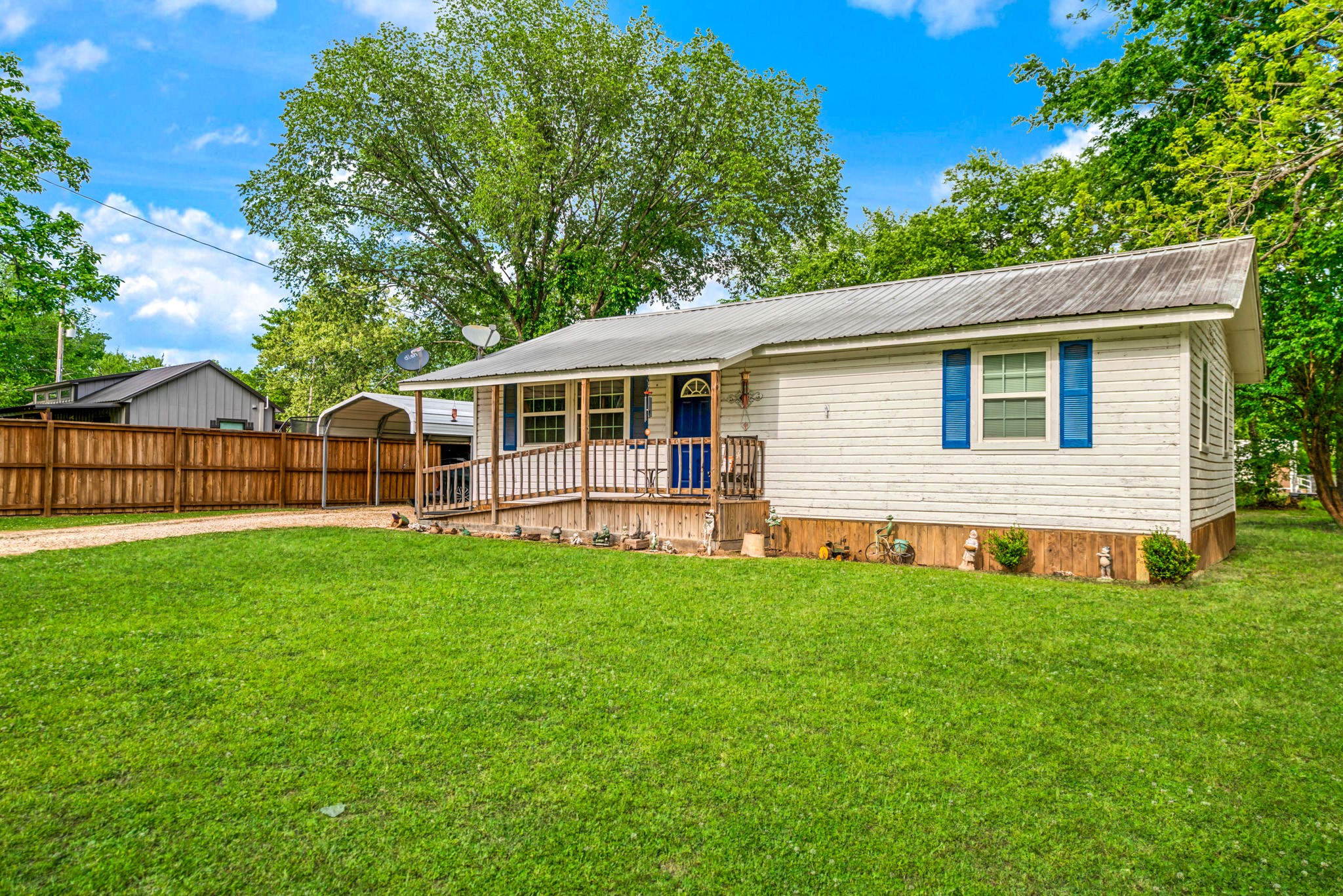 170 NW 2nd Street NW Detroit TX 75436