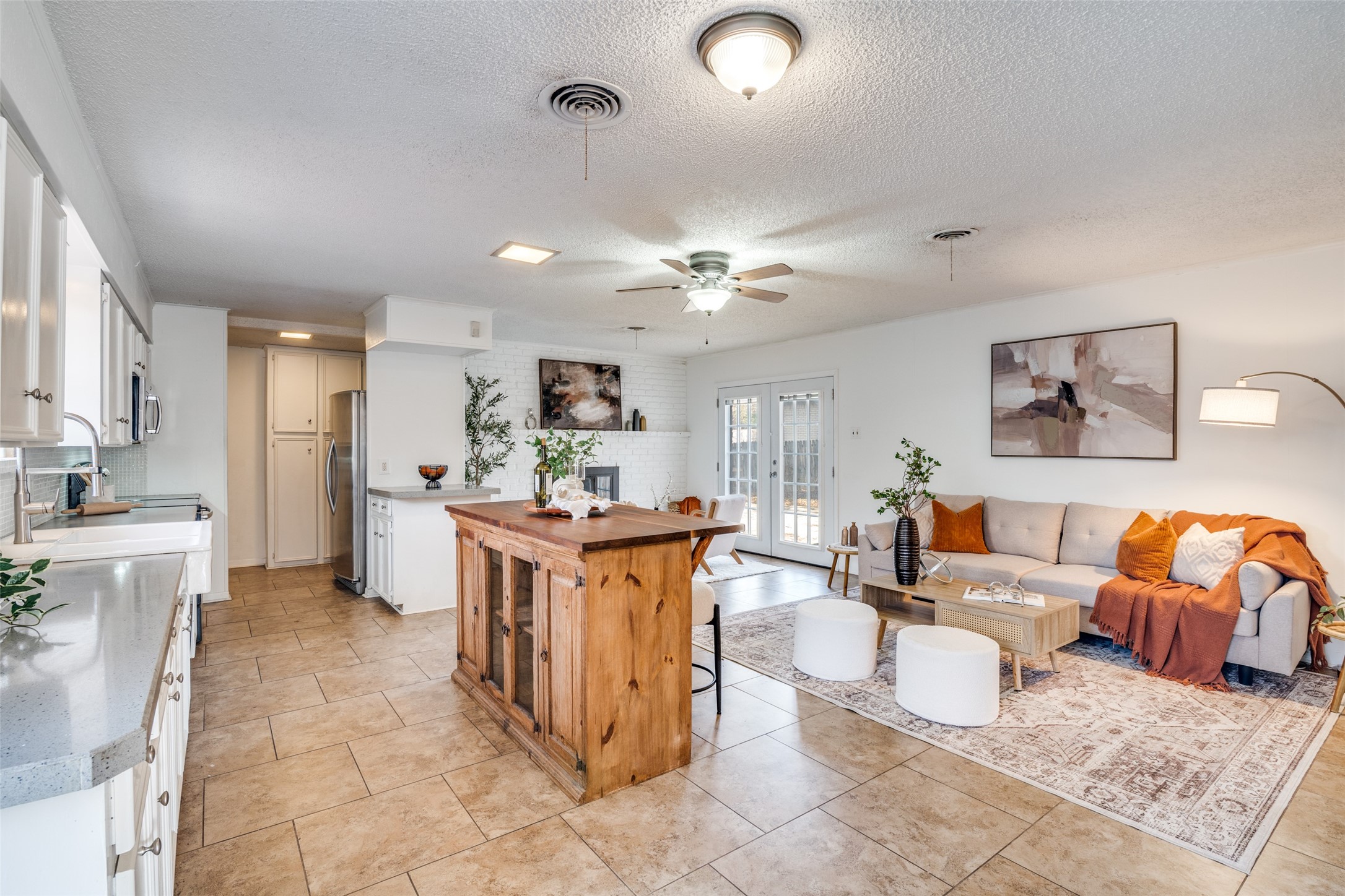 2380 Fenestra Drive Dallas TX 75228