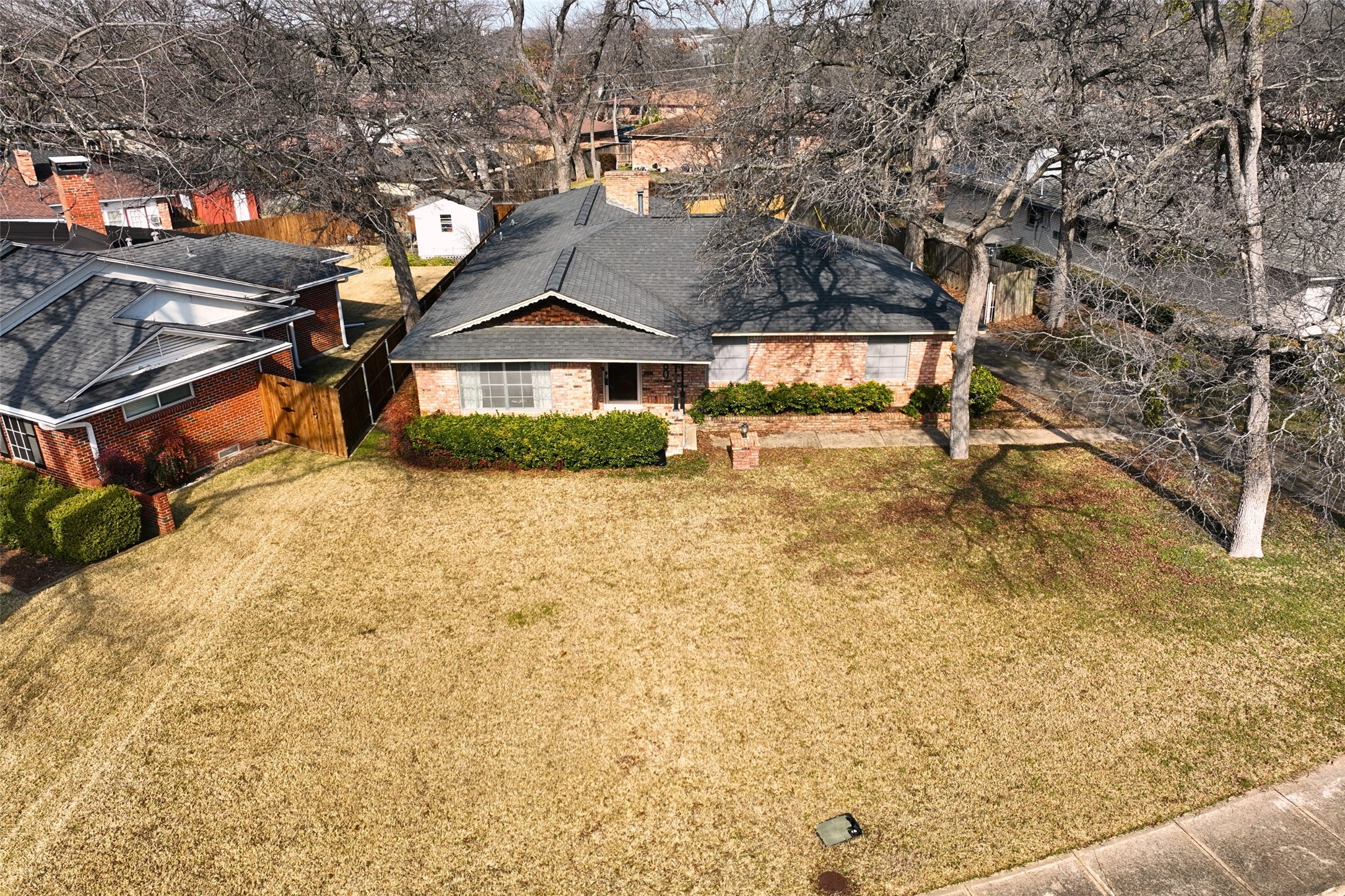 2380 Fenestra Drive Dallas TX 75228
