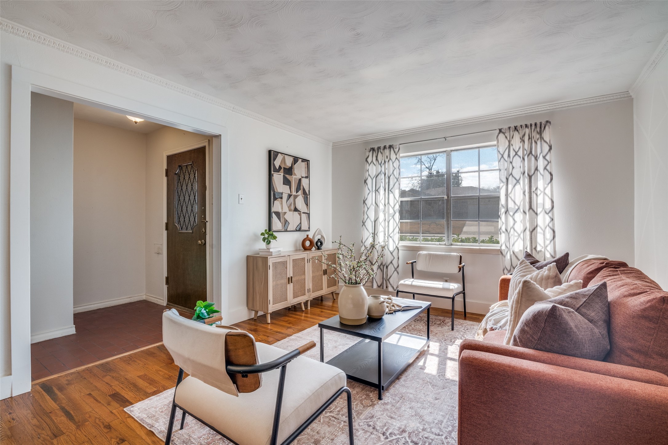 2380 Fenestra Drive Dallas TX 75228
