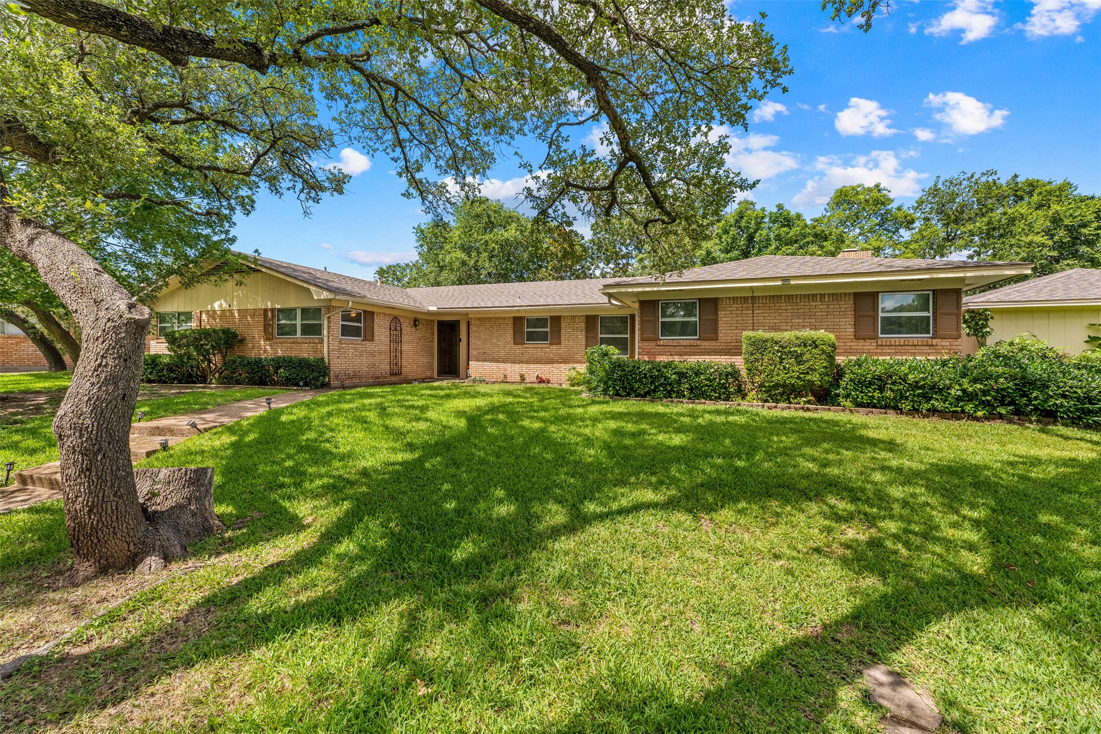 708 Topeka Drive Woodway TX 76712
