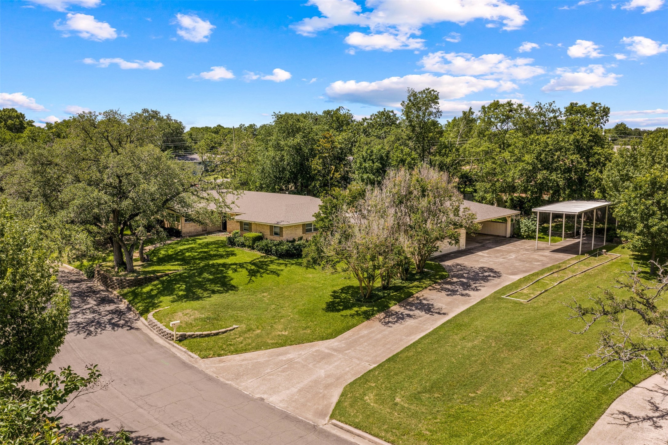 708 Topeka Drive Woodway TX 76712