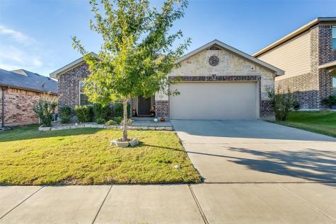 2924 Whitetail Chase Drive Fort Worth TX 76108