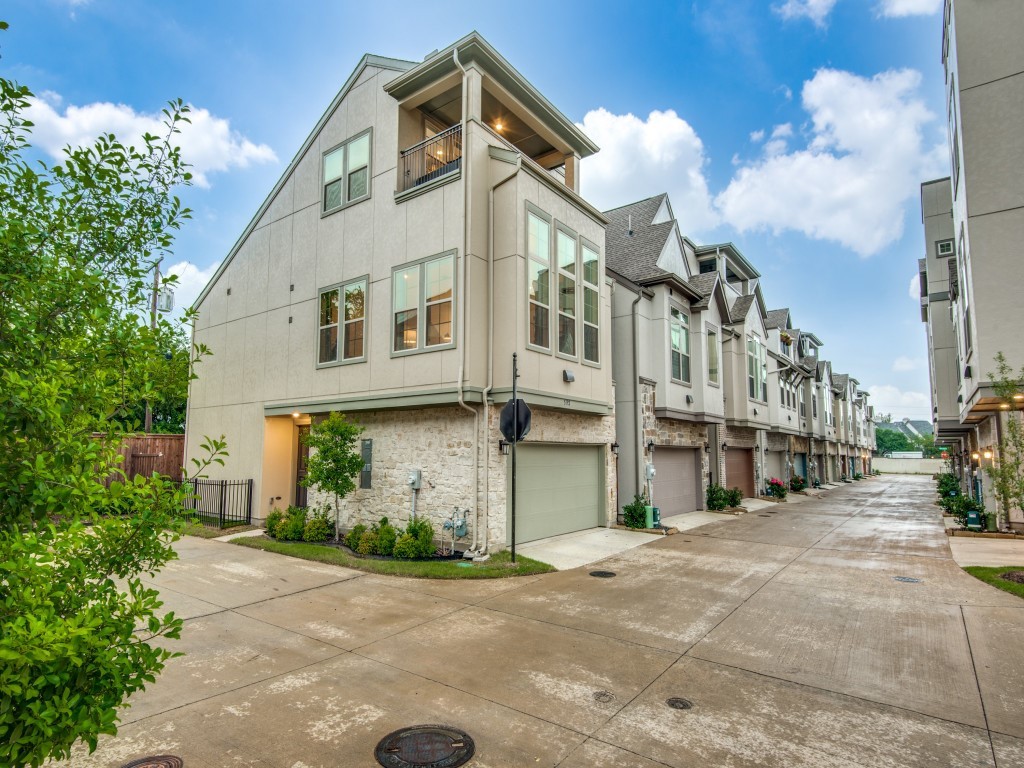 5192 Brickellia Drive Dallas TX 75209