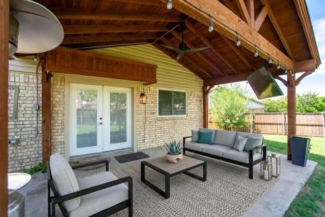 2621 Carmel Circle Carrollton TX 75006