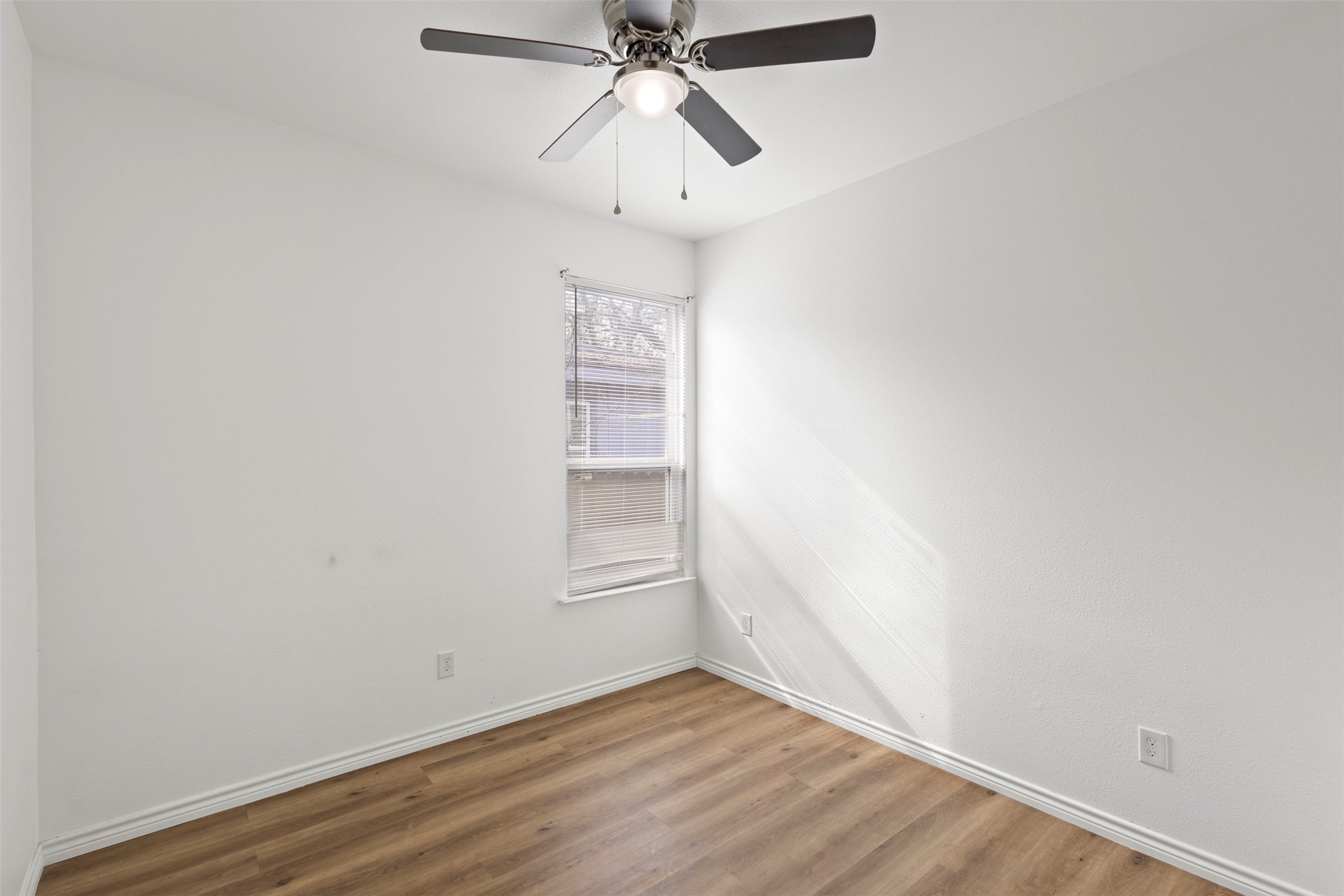 3831 Opal Avenue Dallas TX 75216