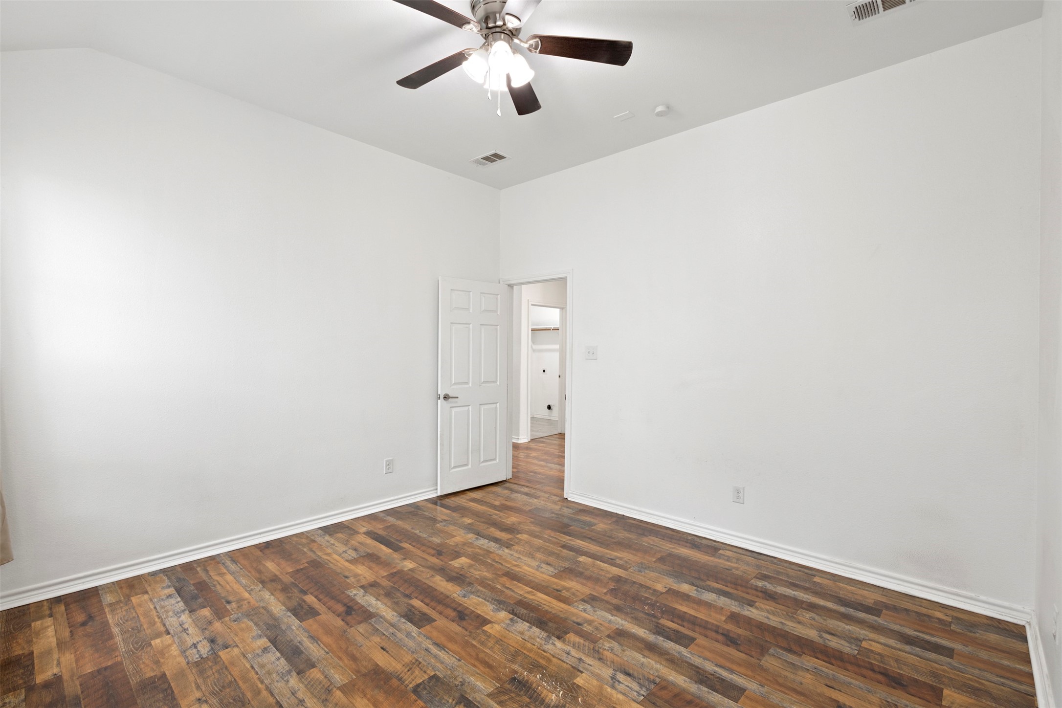 3831 Opal Avenue Dallas TX 75216