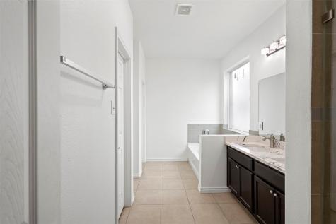 3831 Opal Avenue Dallas TX 75216