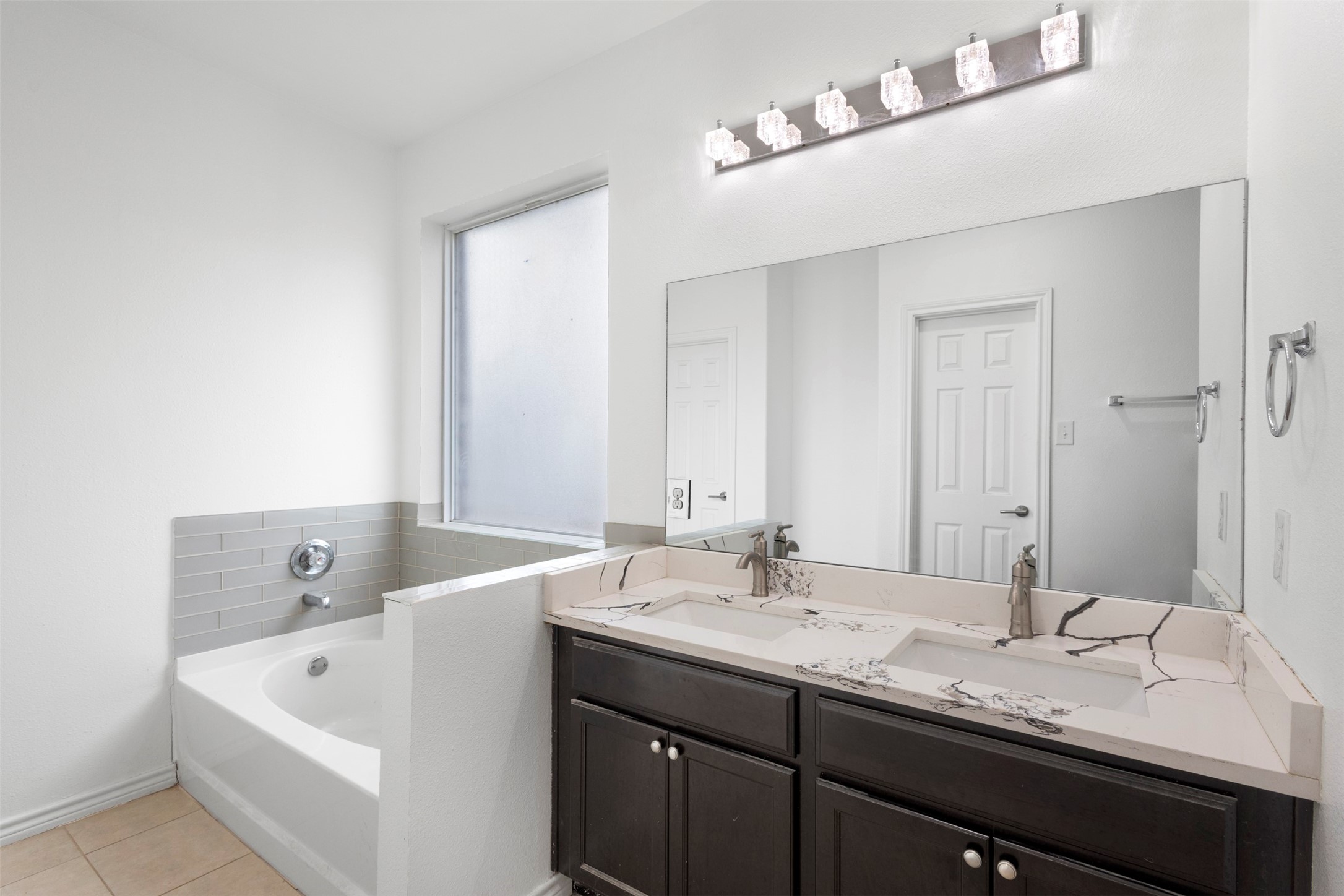 3831 Opal Avenue Dallas TX 75216