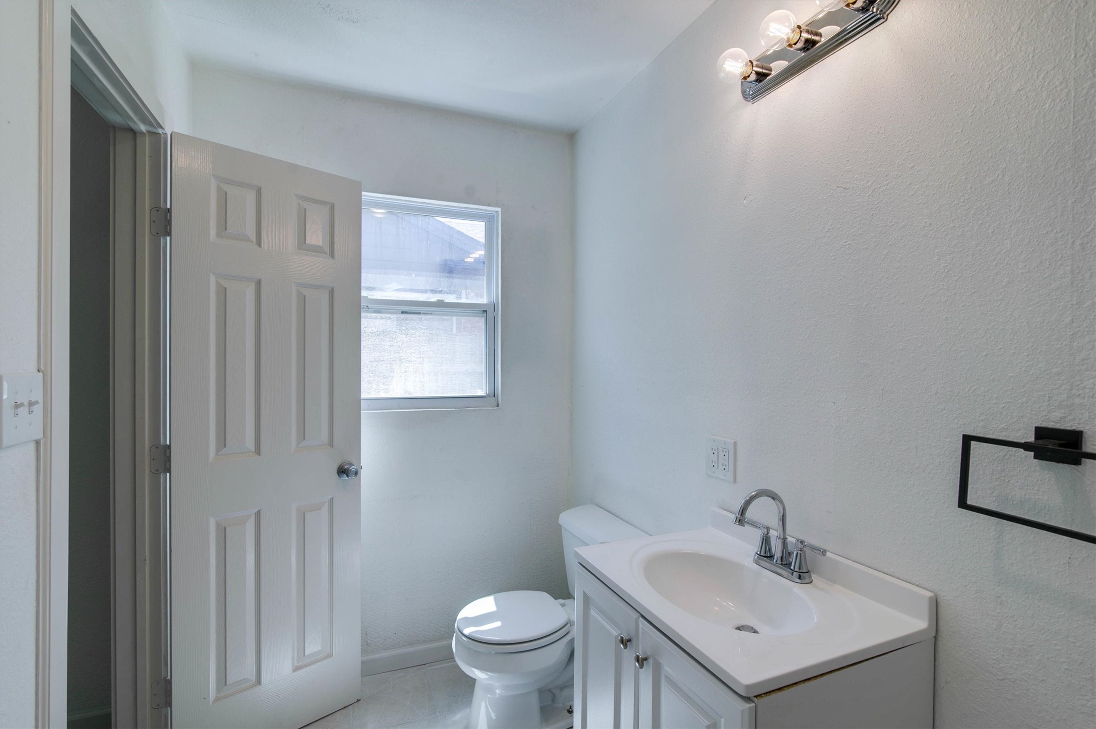 4208 Ashmore Drive North Richland Hills TX 76180