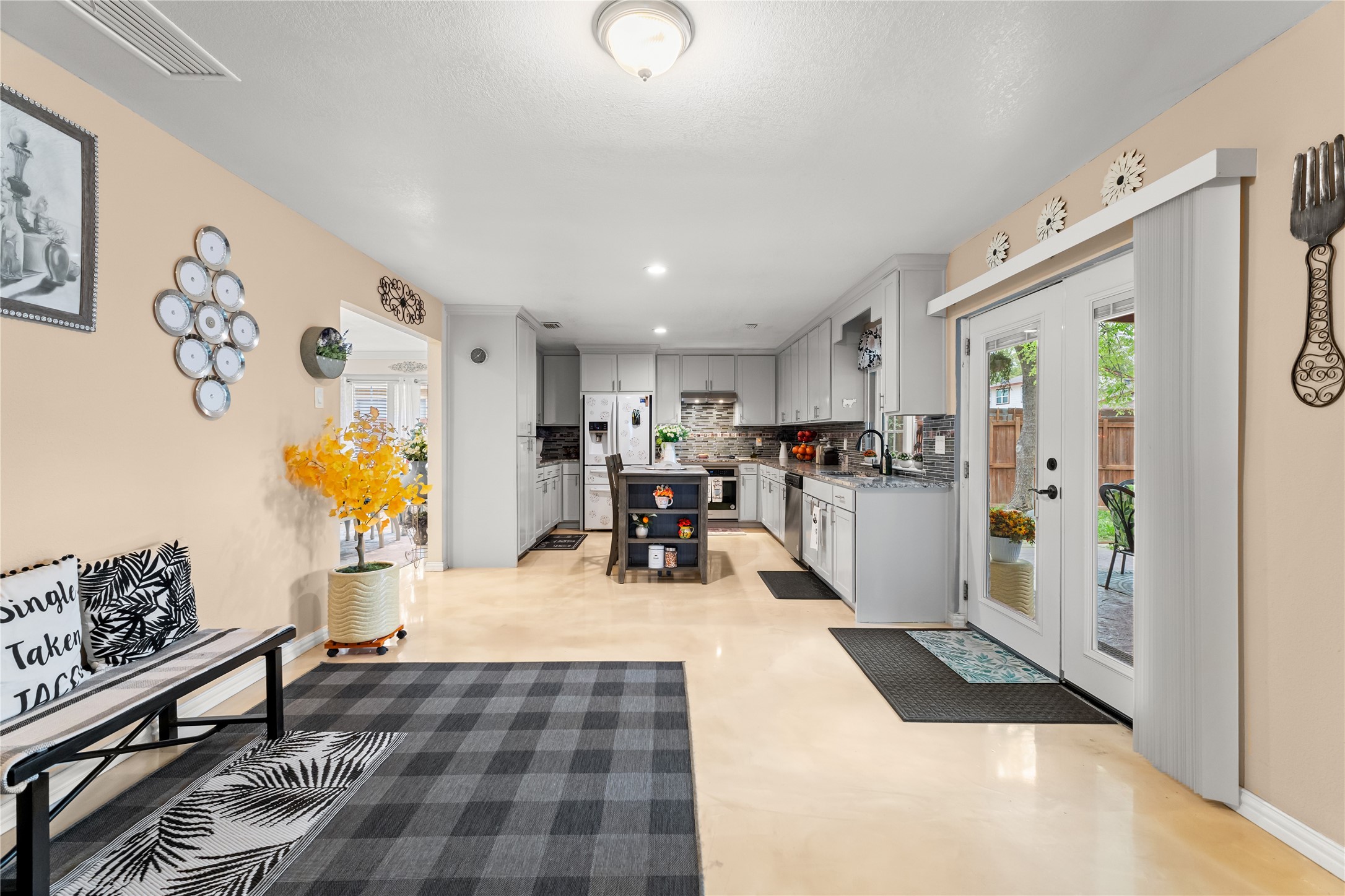 1813 Cripple Creek Drive Garland TX 75041
