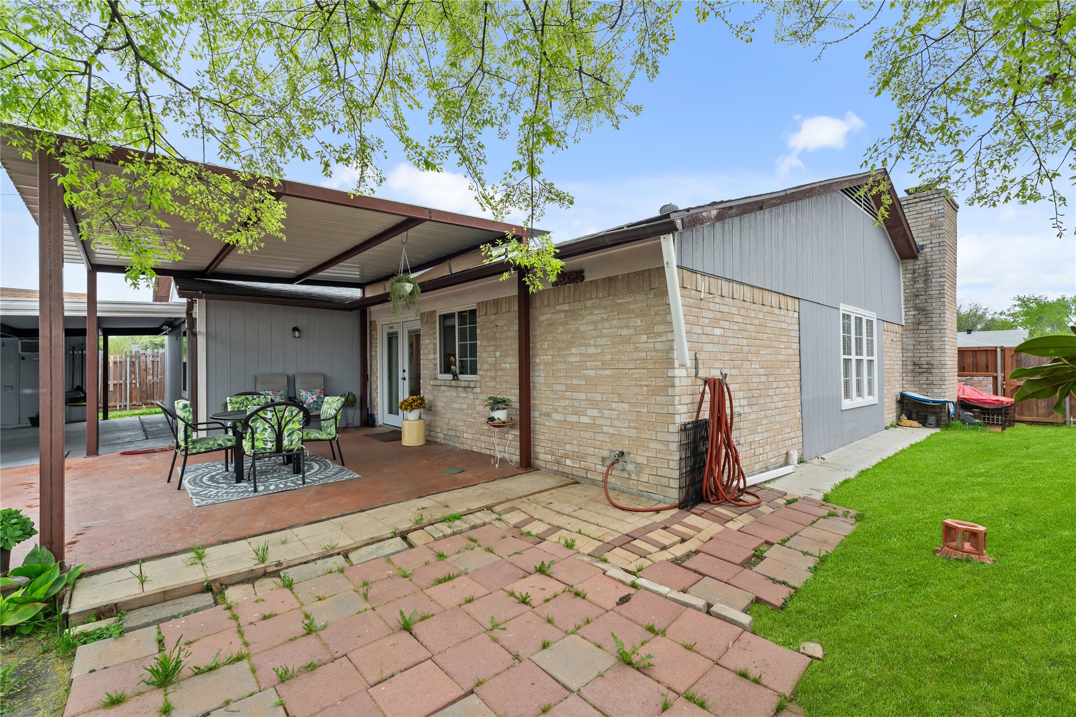 1813 Cripple Creek Drive Garland TX 75041