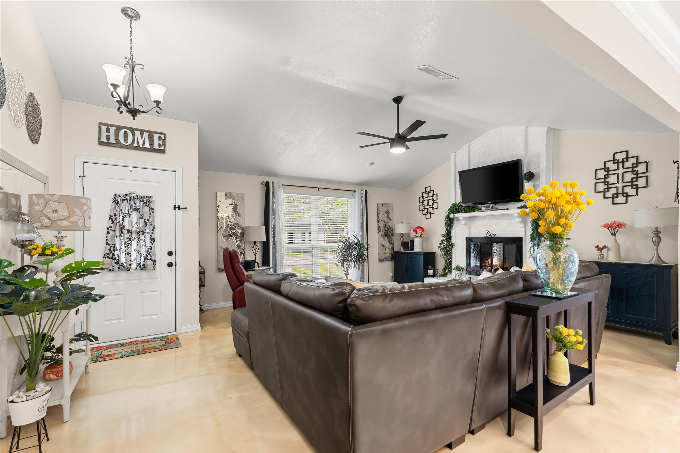 1813 Cripple Creek Drive Garland TX 75041