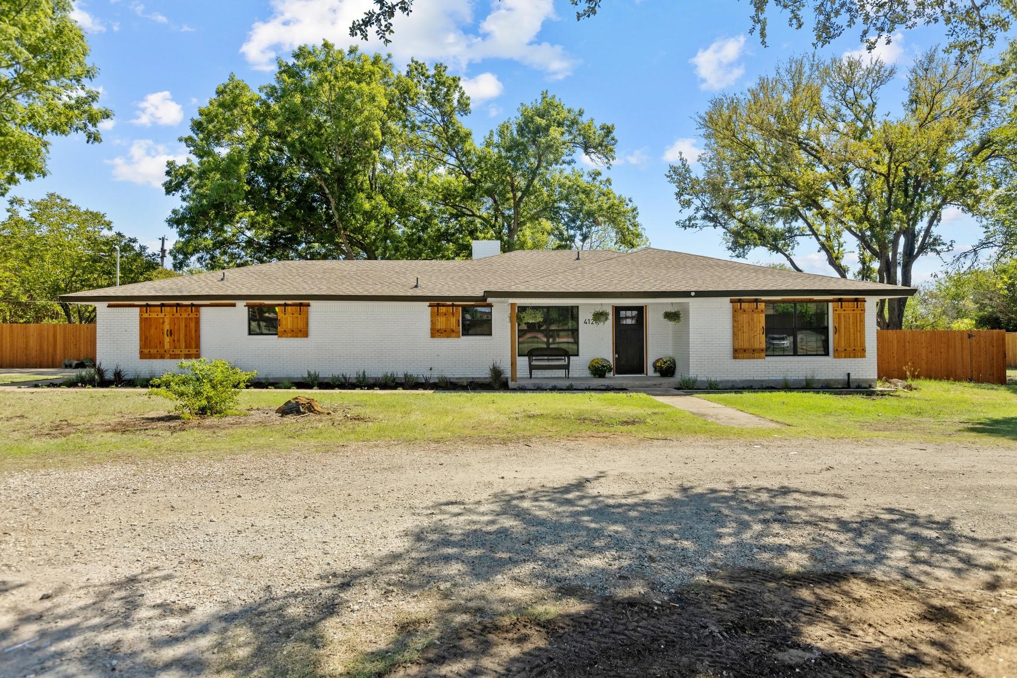 412 N Pearson Street Godley TX 76044