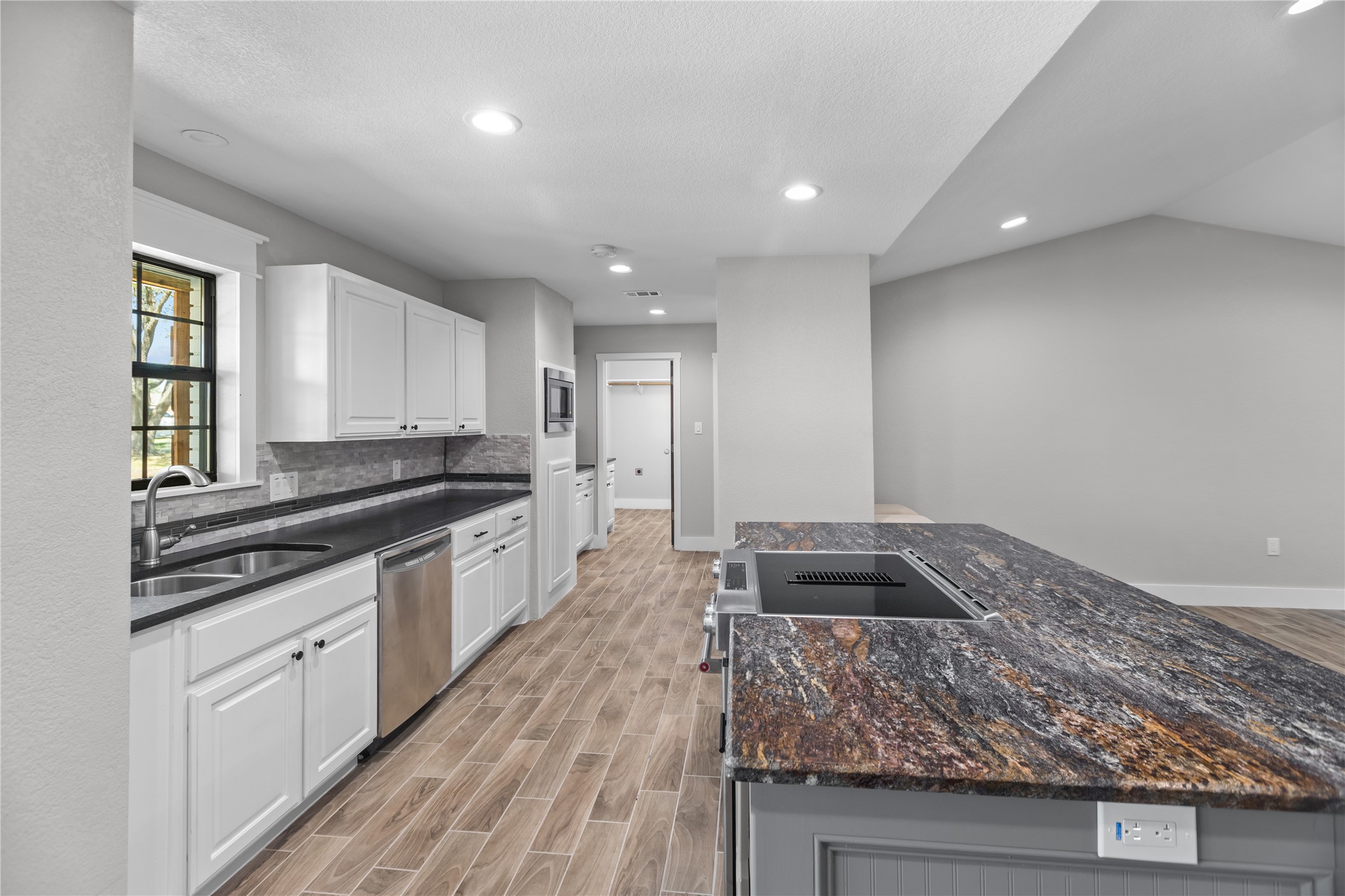 412 N Pearson Street Godley TX 76044