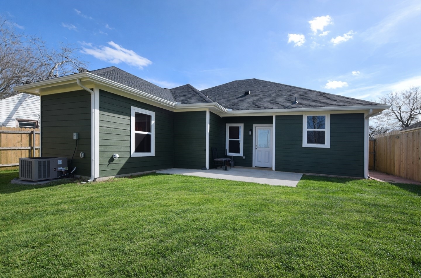 909 W Walker Street Denison TX 75020