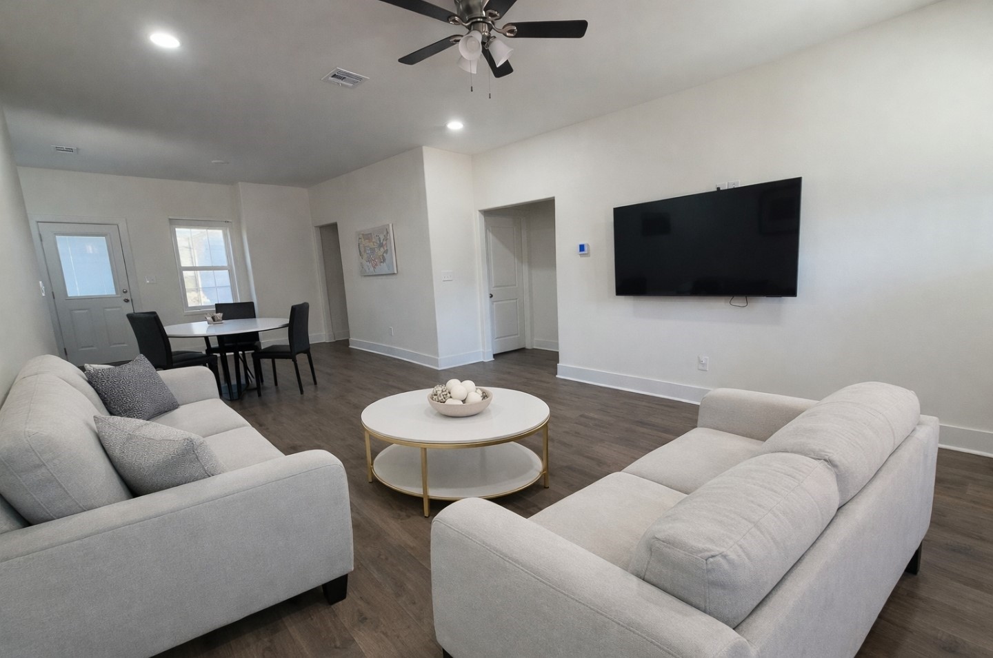 909 W Walker Street Denison TX 75020