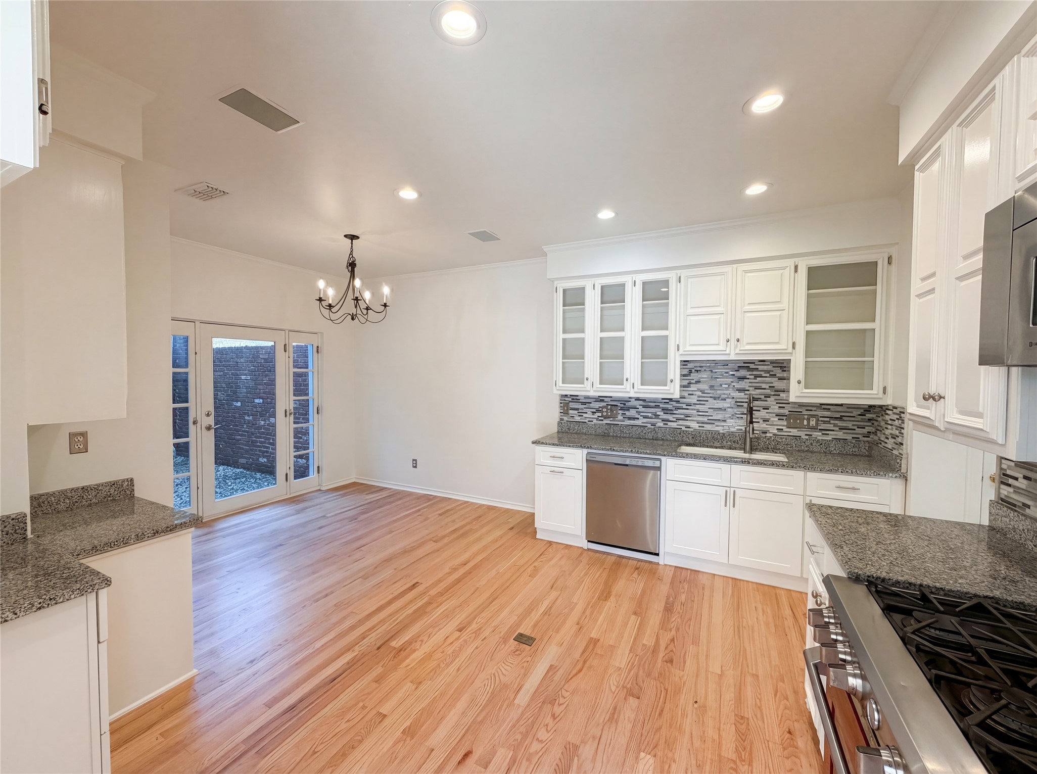 1708 Crockett Circle Irving TX 75038