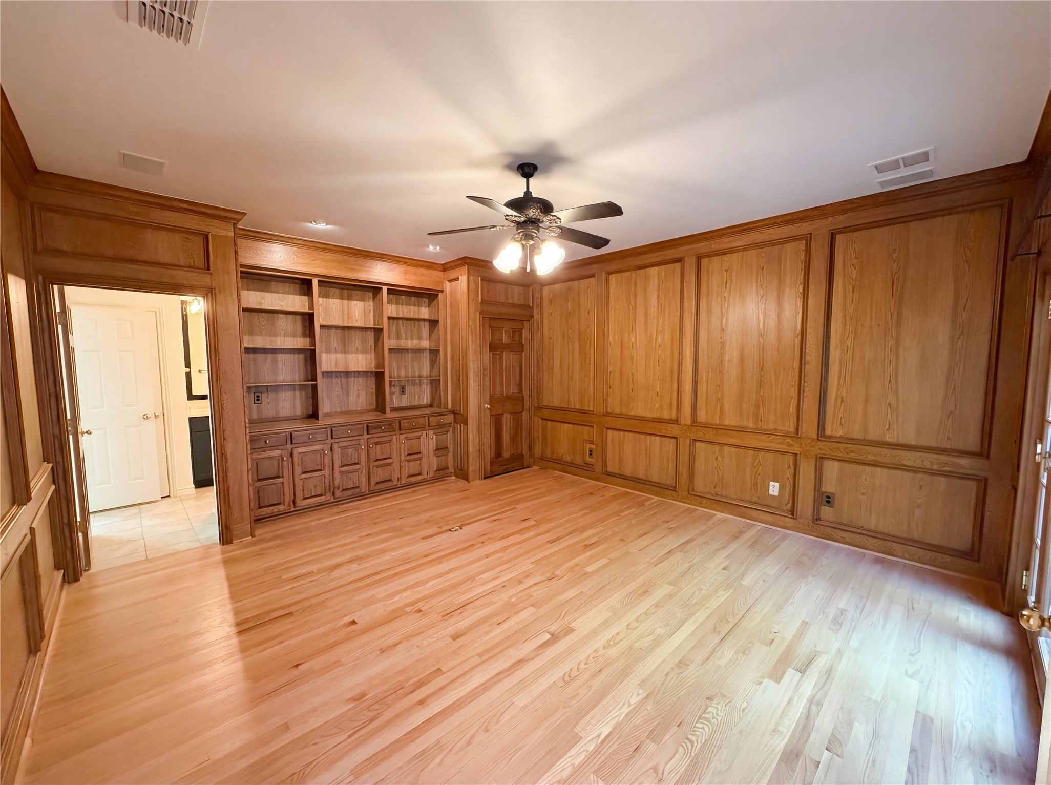 1708 Crockett Circle Irving TX 75038