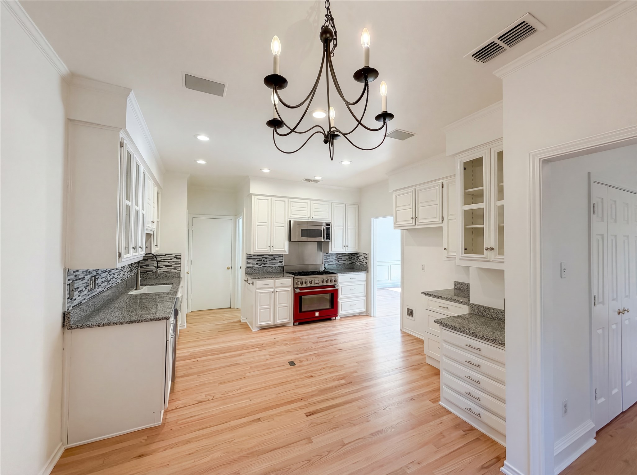 1708 Crockett Circle Irving TX 75038