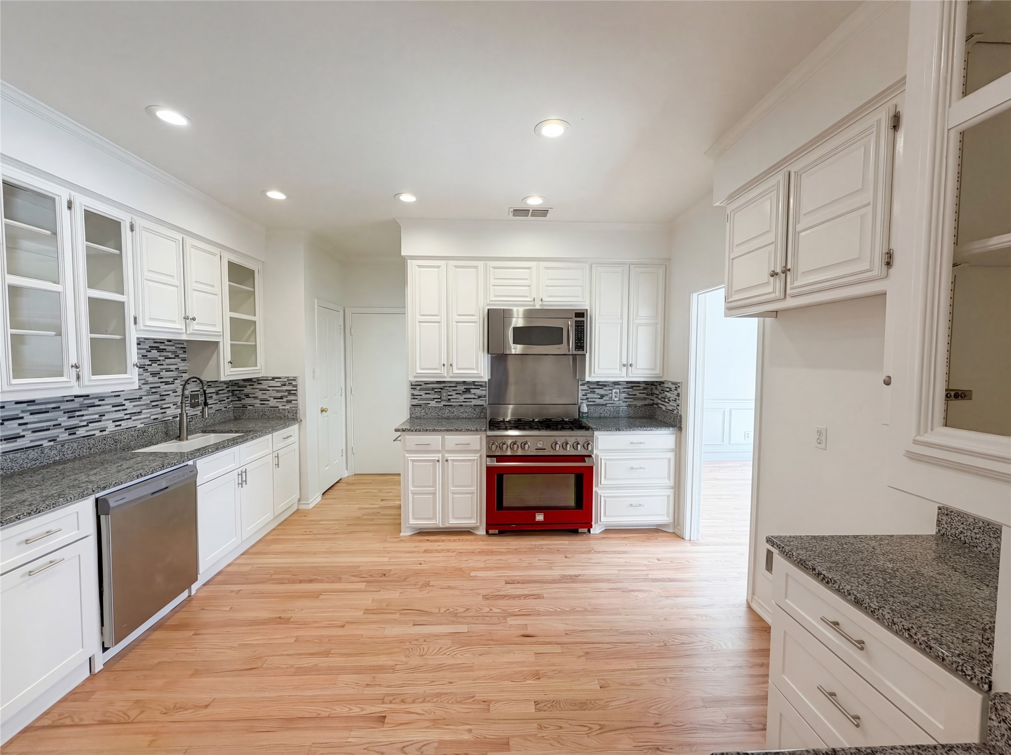 1708 Crockett Circle Irving TX 75038