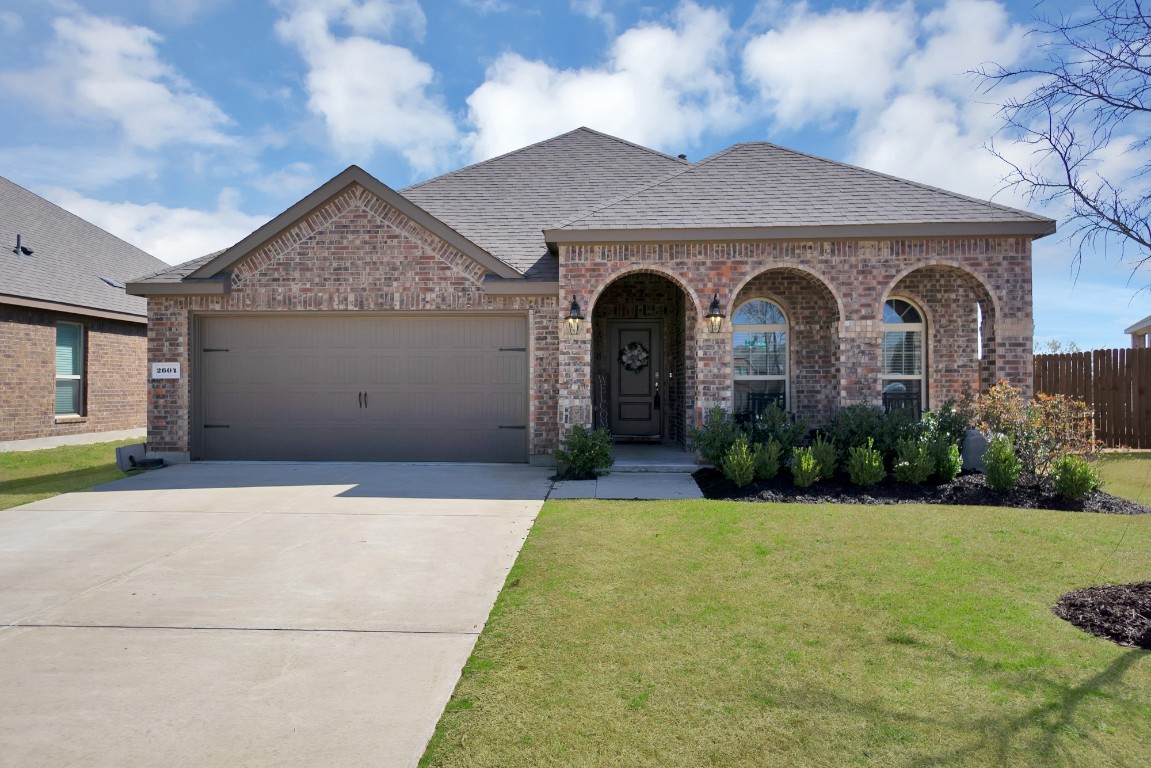 2604 Ainsworth Road Aubrey TX 76227