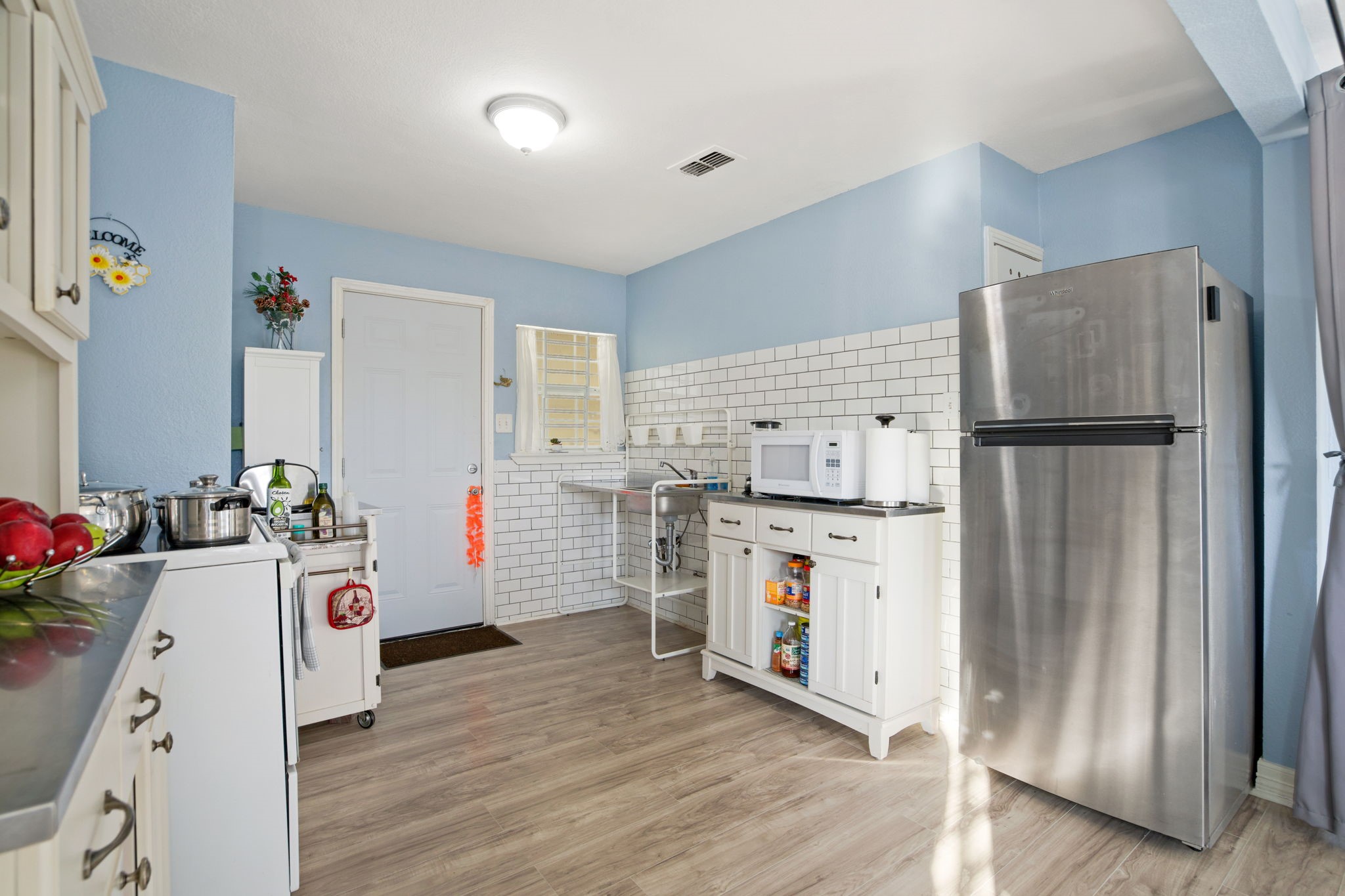 3068 Sunnyvale Street Dallas TX 75216