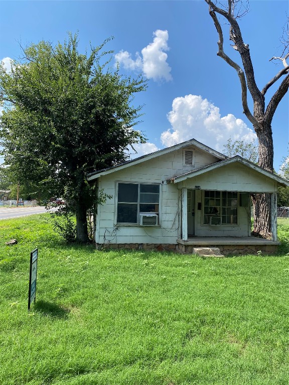624 S Rusk Street De Leon TX 76444