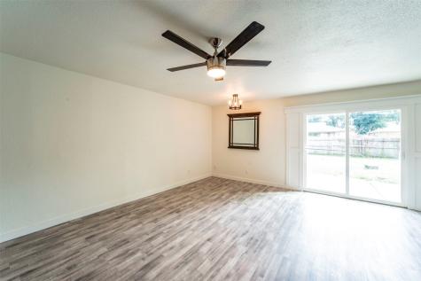 325 E Grenoble Drive Grand Prairie TX 75052