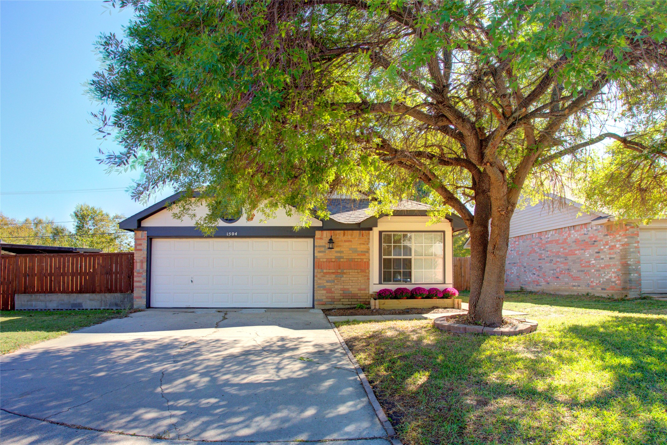 1504 Woodfern Drive Arlington TX 76018