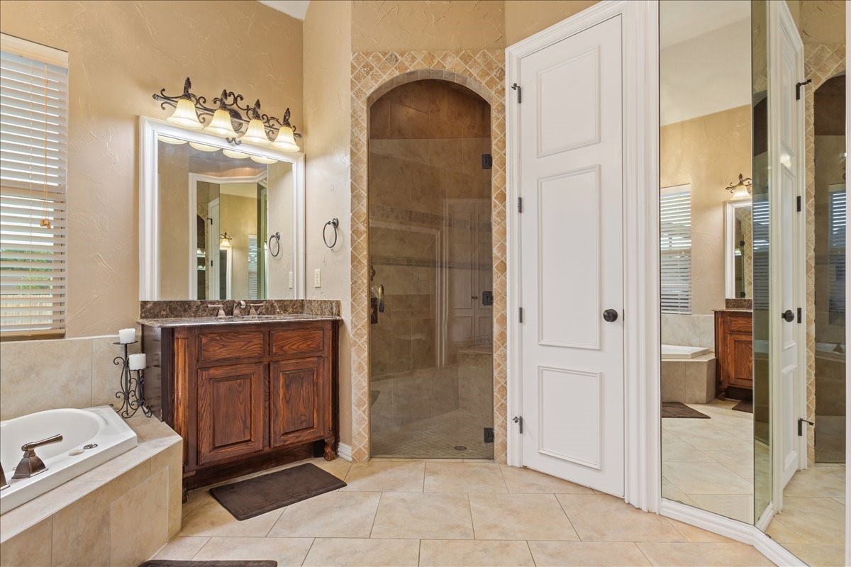 7 Lone Star Drive Waco TX 76708