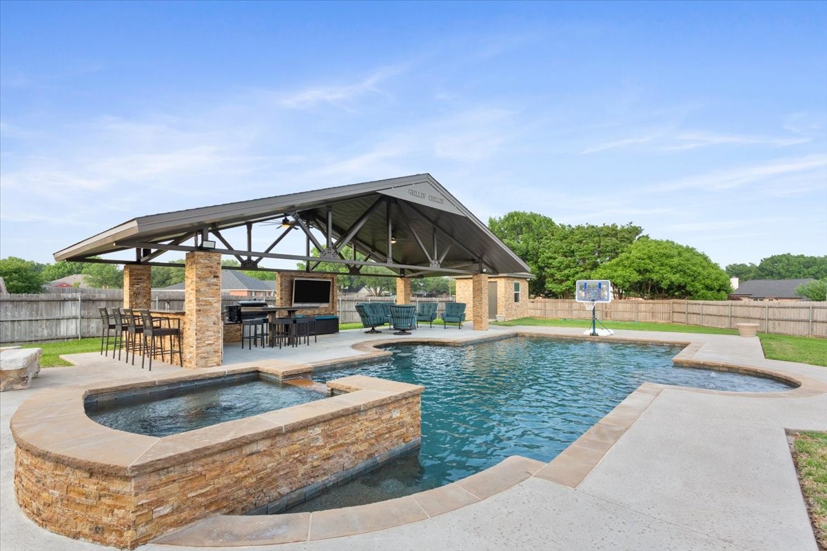 7 Lone Star Drive Waco TX 76708