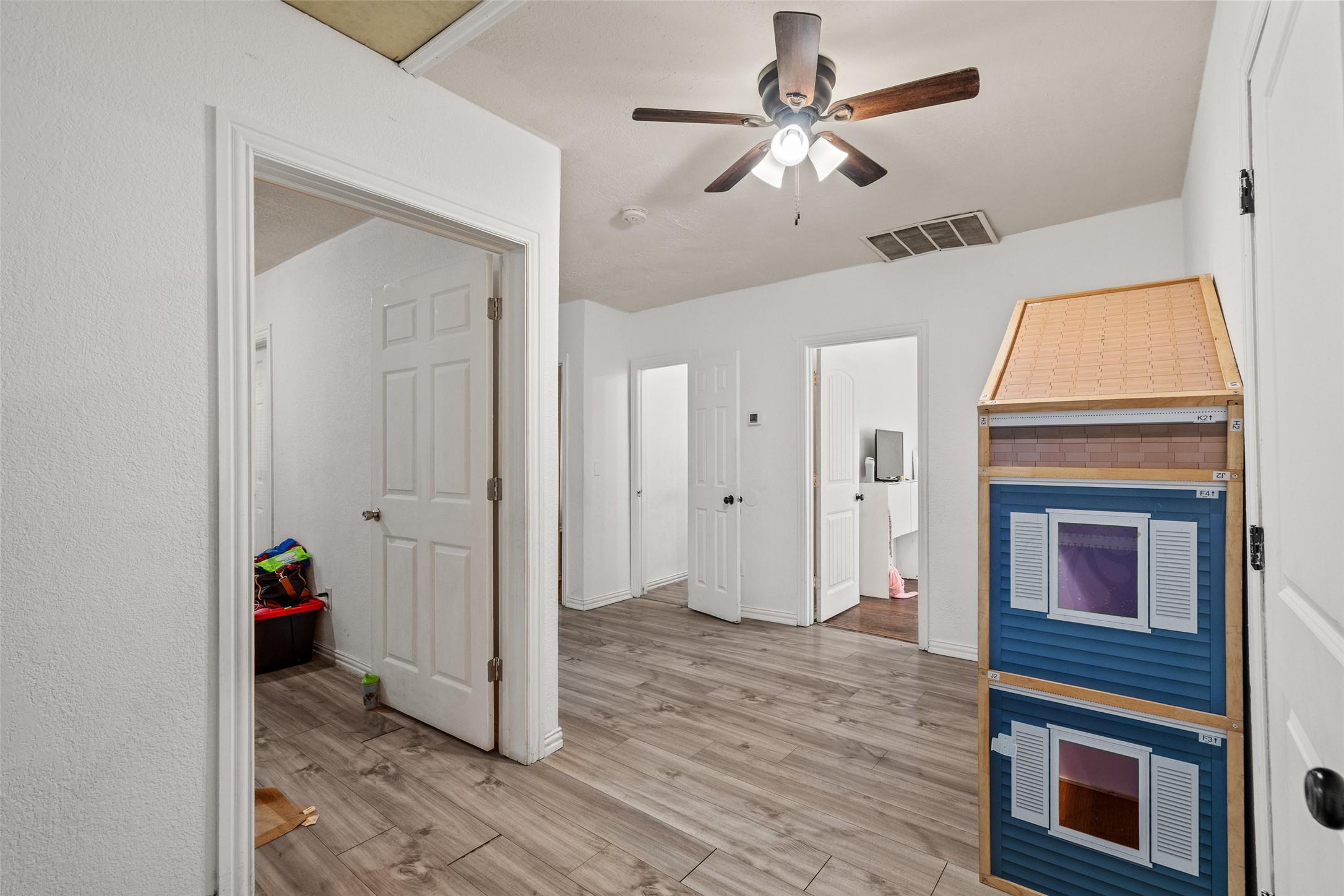 2138 Custer Drive Dallas TX 75216