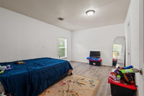 2138 Custer Drive Dallas TX 75216