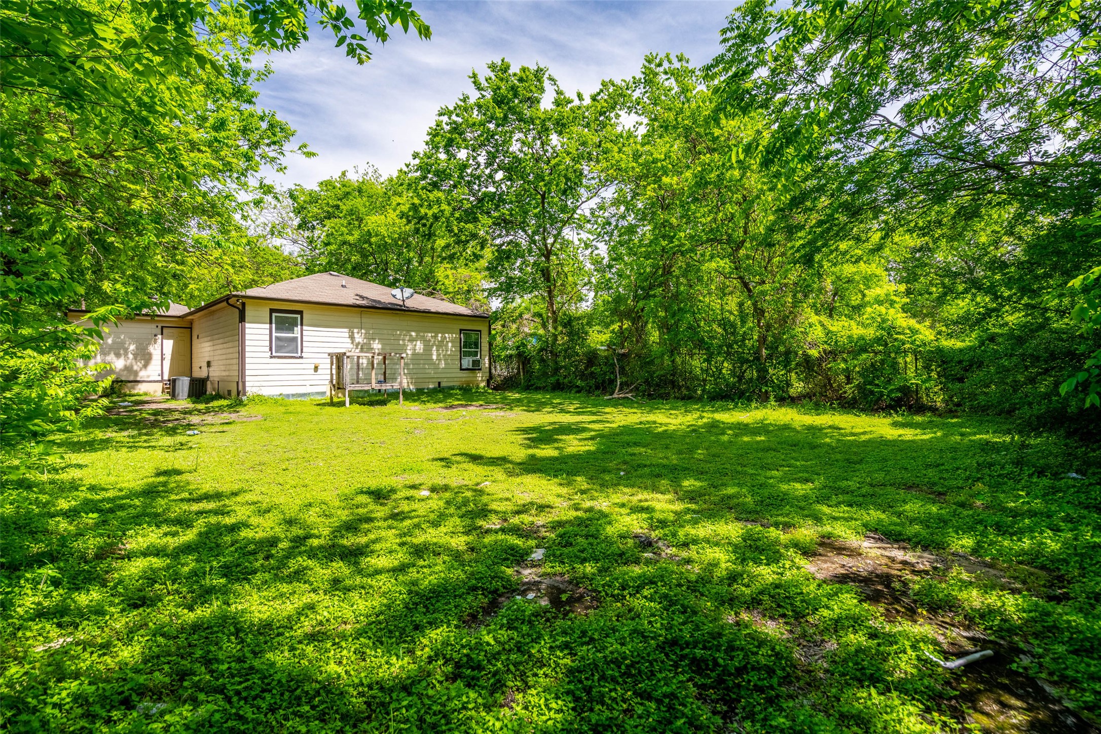 2138 Custer Drive Dallas TX 75216