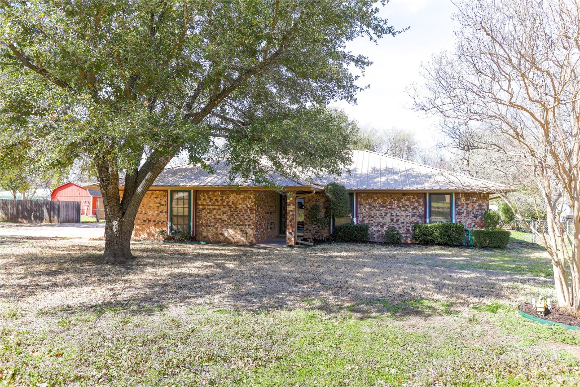 127 Woodbine Drive Burleson TX 76028