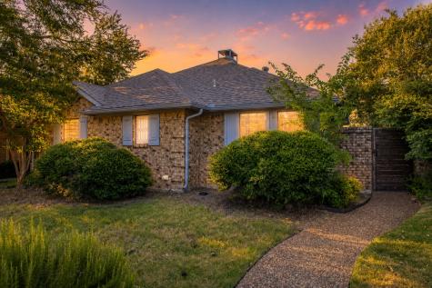 621 Woodway Lane Richardson TX 75081