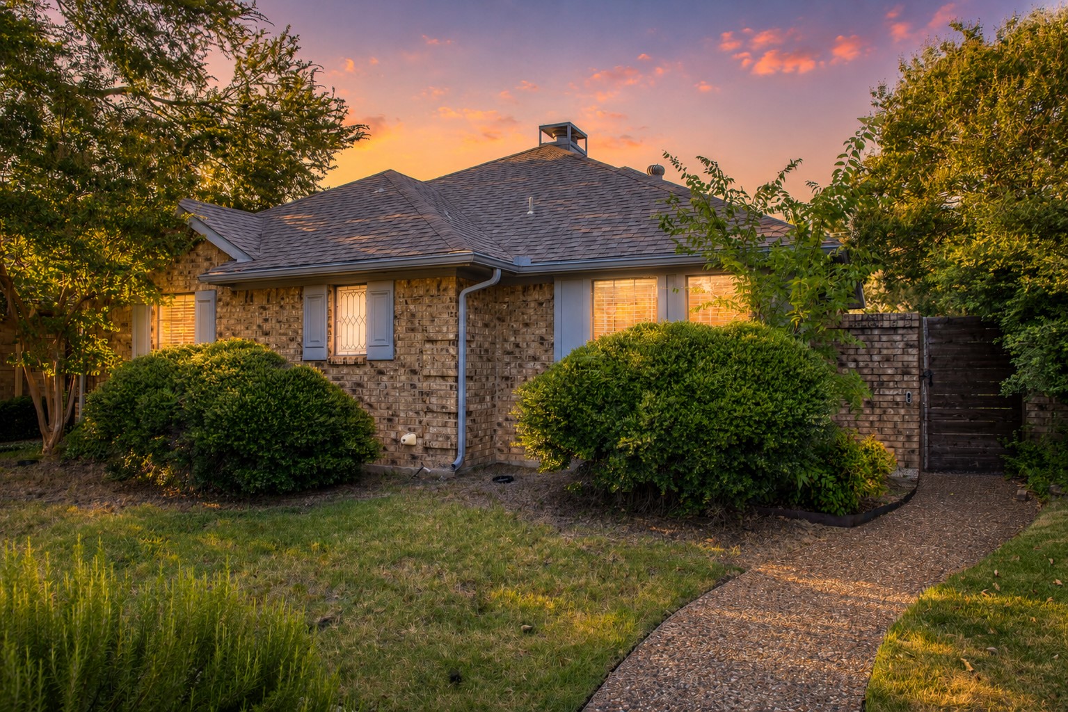 621 Woodway Lane Richardson TX 75081