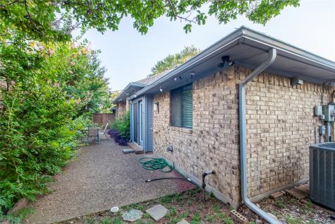 621 Woodway Lane Richardson TX 75081