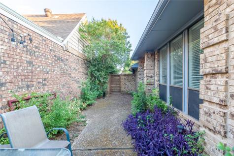 621 Woodway Lane Richardson TX 75081