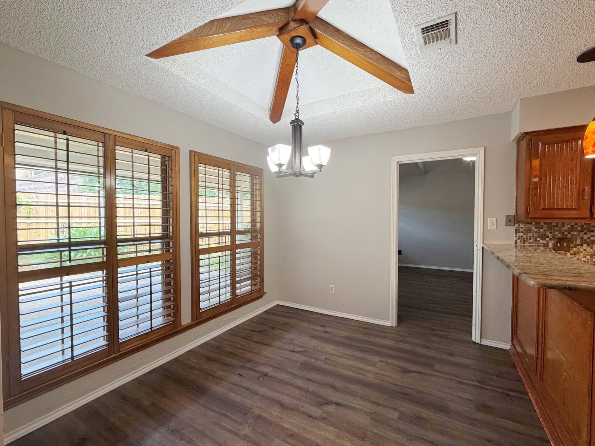 3706 Waycross Court Arlington TX 76016