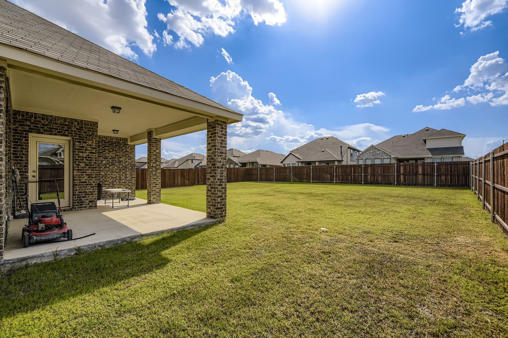 5961 Halls Lake Loop Fort Worth TX 76179