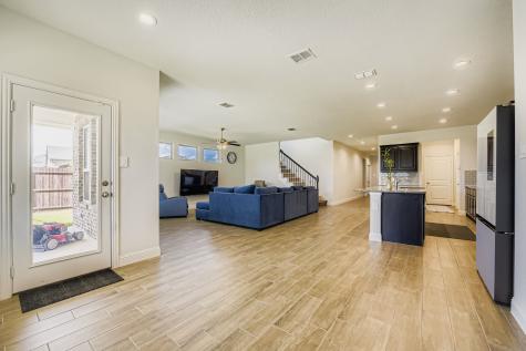 5961 Halls Lake Loop Fort Worth TX 76179