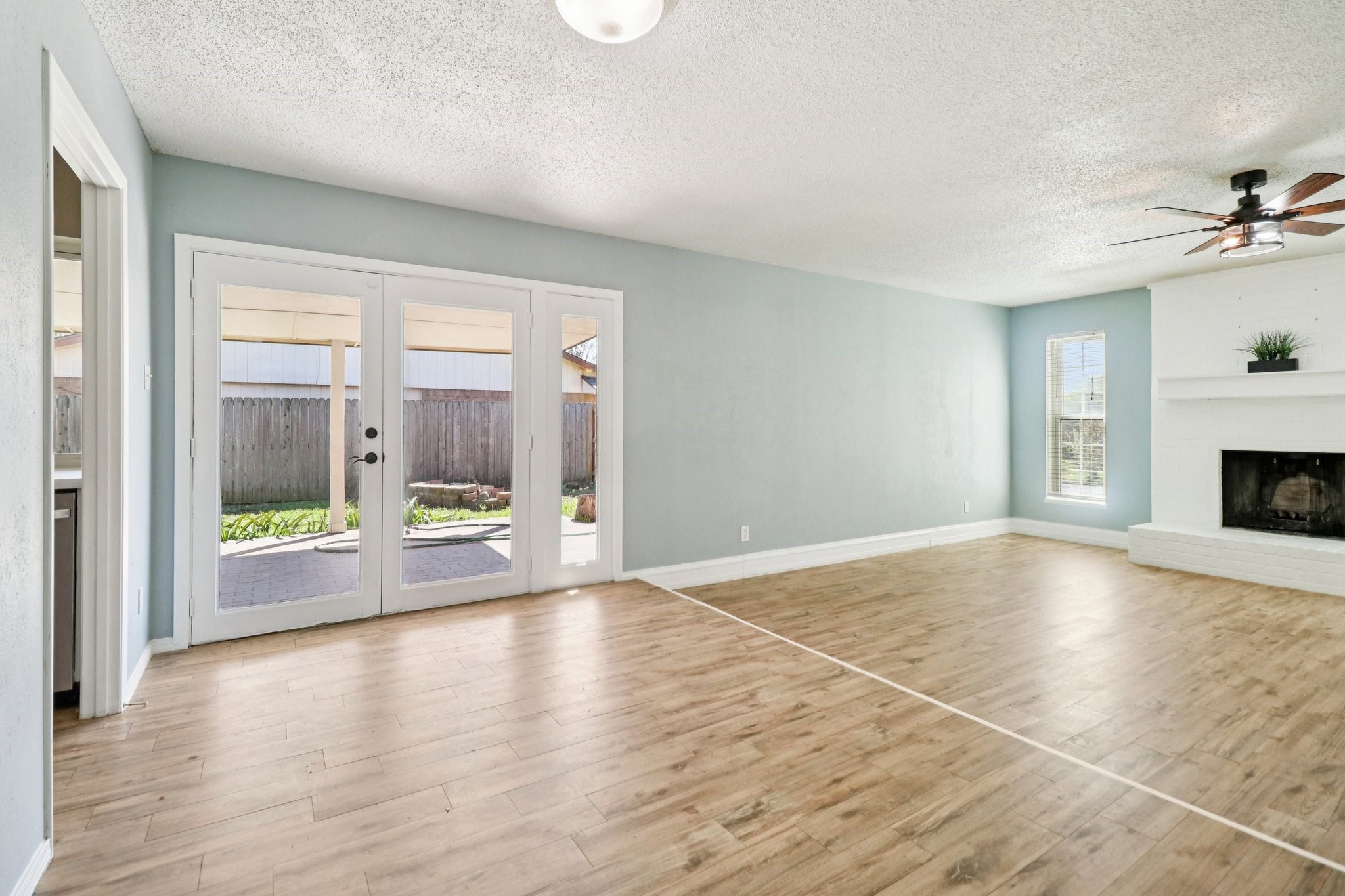 3216 Red Oak Lane Bedford TX 76021