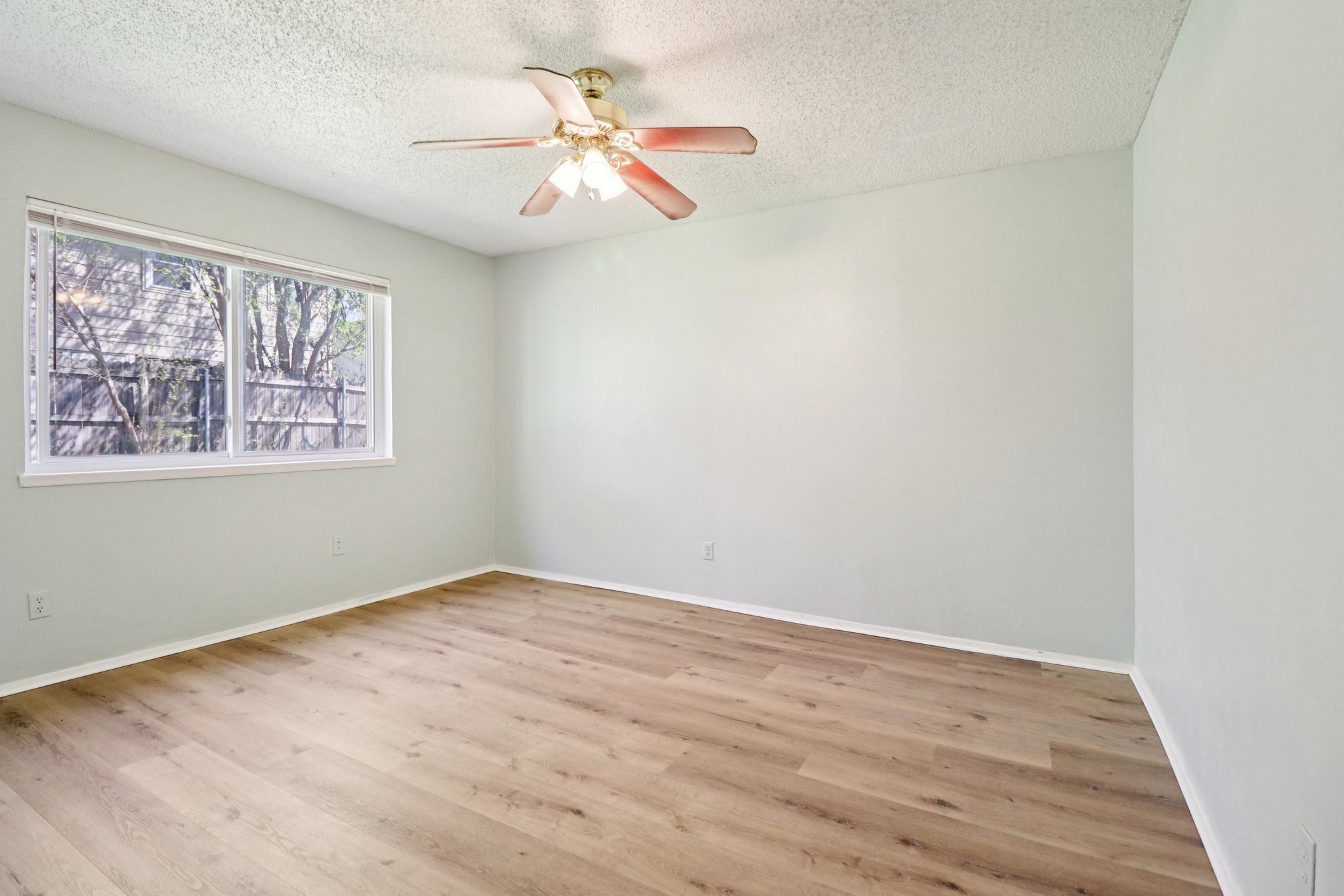 3216 Red Oak Lane Bedford TX 76021