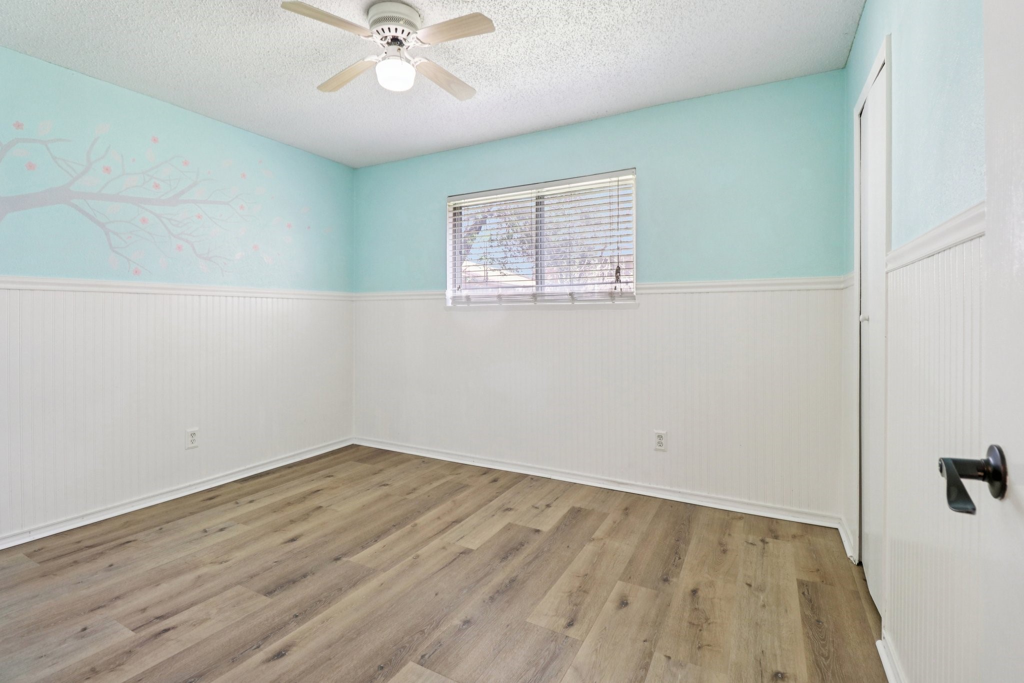 3216 Red Oak Lane Bedford TX 76021