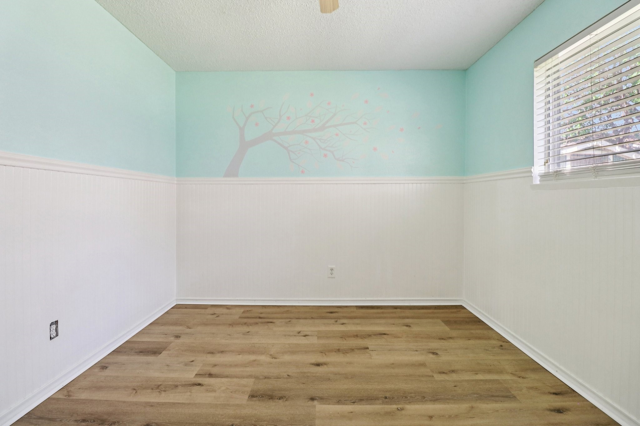 3216 Red Oak Lane Bedford TX 76021