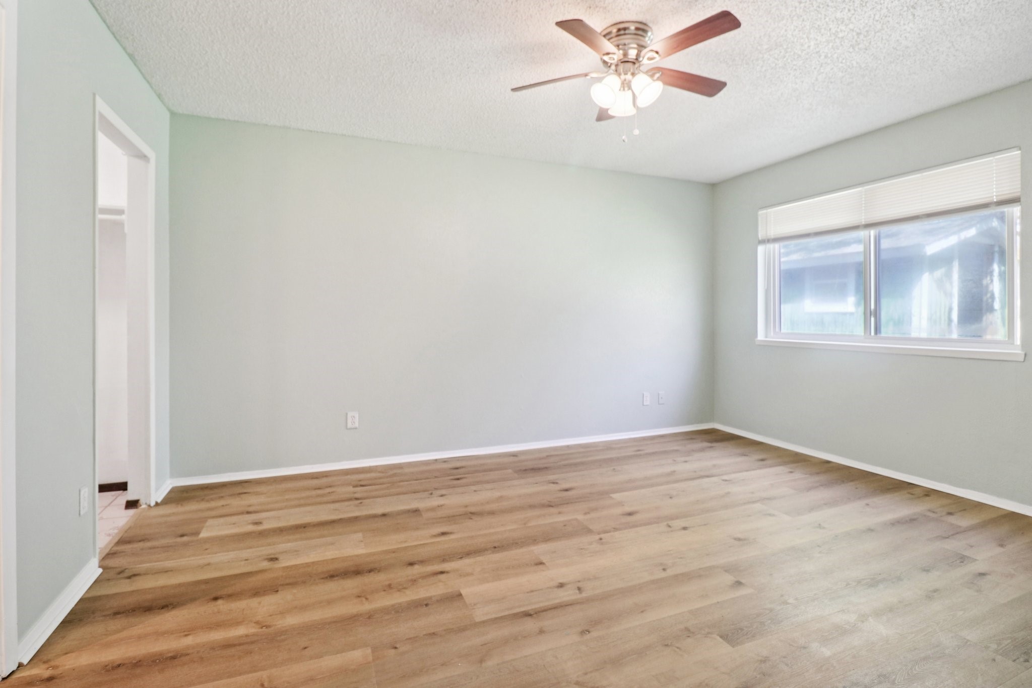 3216 Red Oak Lane Bedford TX 76021