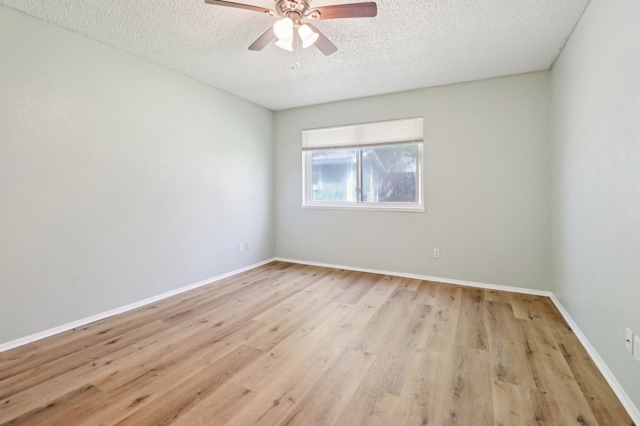 3216 Red Oak Lane Bedford TX 76021