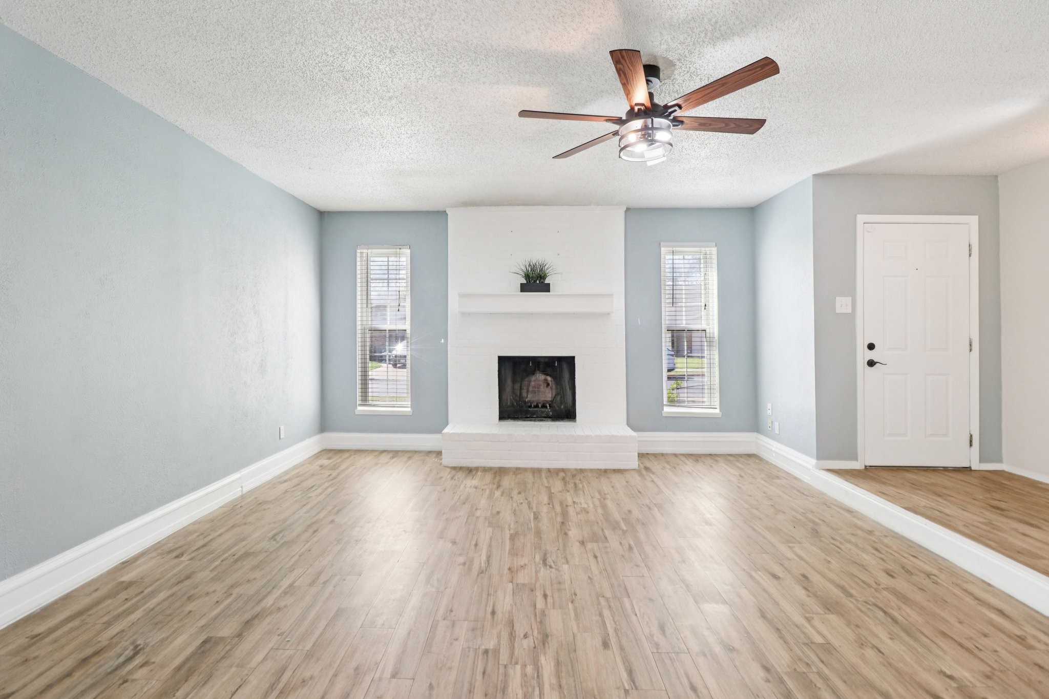 3216 Red Oak Lane Bedford TX 76021